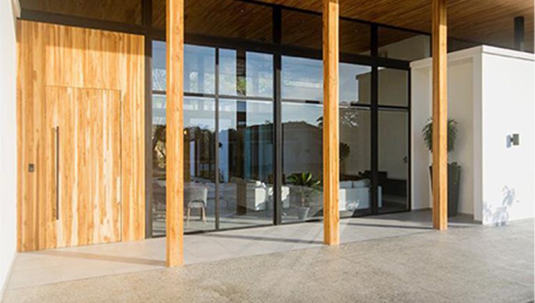 Contemporary Vacation Home - Las Brisas