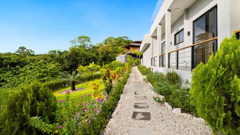 Costa Construction Group - Senderos