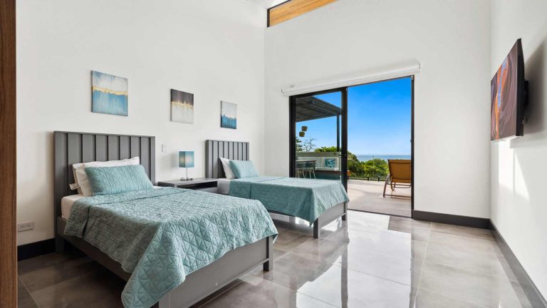 Costa Construction Group - Senderos